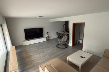 Gepflegtes Reihenhaus mit Einliegerwohnung zu vermieten 6 zimmer