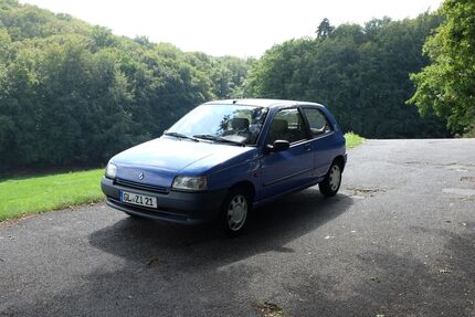 Renault Clio 151.600 km 3.500 &euro; Köln 51103