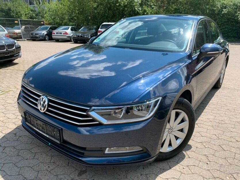 VW Passat 141.750 km 13.600 € Köln 51147