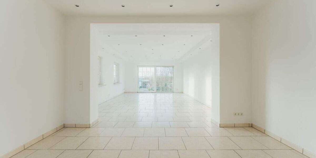 Mehrfamilienhaus, Wohnhaus Leverkusen Quettingen - 6 Zimmer, 345 m&sup2;, 529.000&euro; | Angebot:25777933