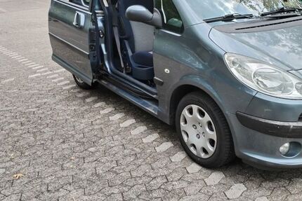 Peugeot 1007 106.000 km 1.950 &euro; Koeln 50765