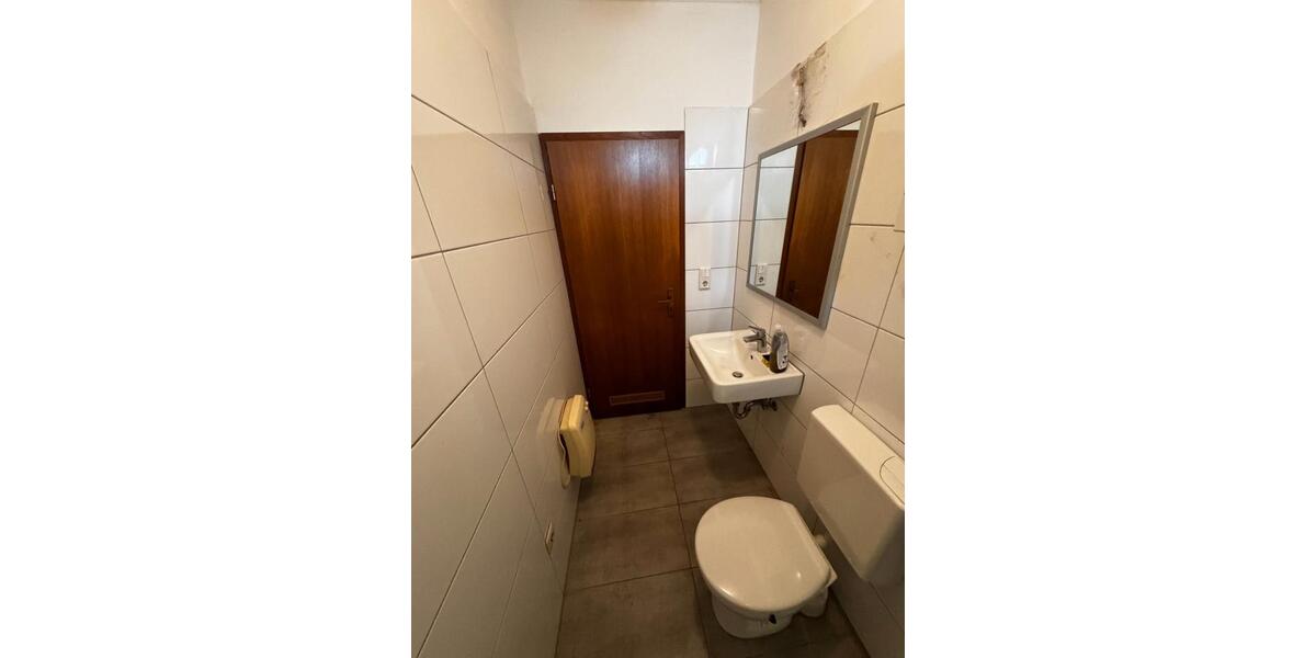 Erdgeschoßwohnung Solingen Ohligs - 2 Zimmer, 35 m&sup2;, 350&euro; | Angebot:27618402