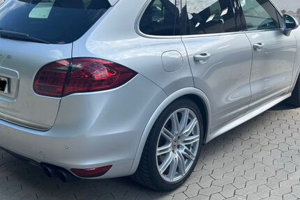 Porsche Cayenne 182.000 km 19.500 &euro; Bergisch Gladbach 51467