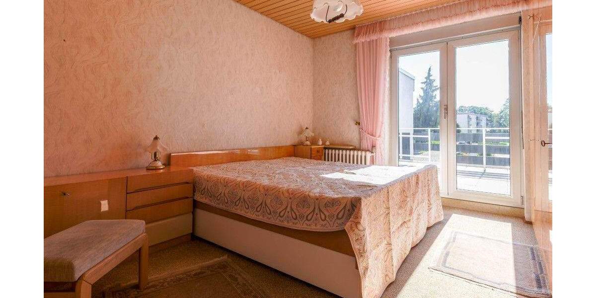 Reihenmittelhaus Leverkusen Rheindorf - 5 Zimmer, 151 m&sup2;, 449.000&euro; | Angebot:23986779