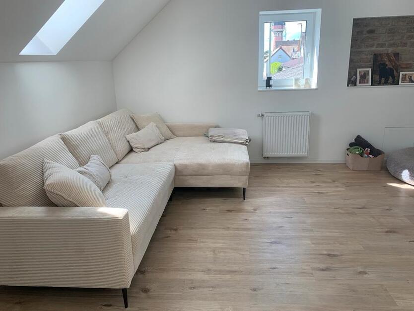 Dachgeschosswohnung in Wissersheim zimmer