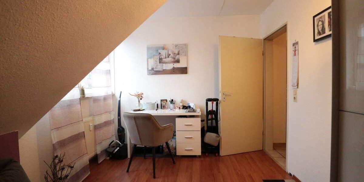 Etagenwohnung Bergheim Quadrath-Ichendorf - 3 Zimmer, 79 m&sup2;, 688&euro; | Angebot:25111539