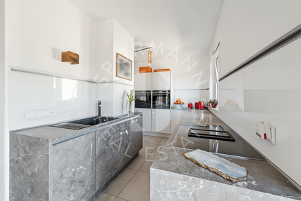 Wohnung zum Kaufen in Düsseldorf 770.000 € 119 m² 4 zimmer