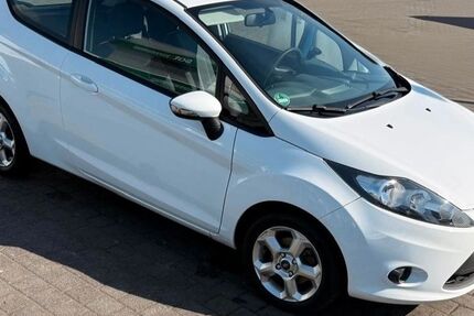 Ford Fiesta 92.222 km 4.750 &euro; Pulheim 50259