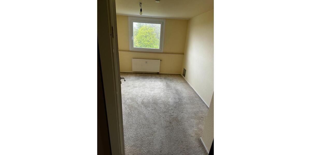 Etagenwohnung Bergisch Gladbach Gronau - 2 Zimmer, 84 m&sup2;, 1.286&euro; | Angebot:26680688