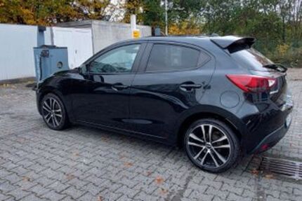 Mazda 2 102.900 km 10.800 € Remscheid 42859