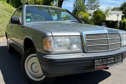 Mercedes-Benz 190 207.000 km 5.400 € Bonn 53177