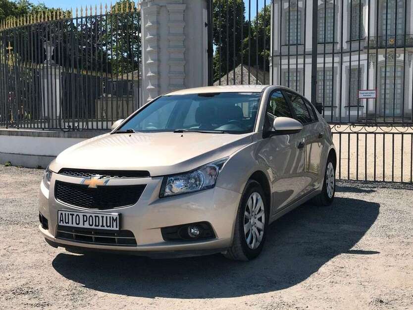 Chevrolet Cruze 77.000 km 7.950 € Köln 50969