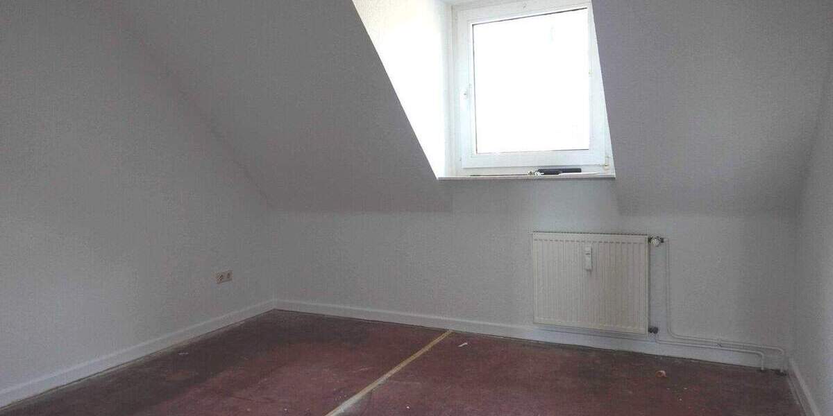 Renovierte und frisch gestrichene 2-Zimmer-Dachgeschosswohnung in Leverkusen-Manfort! 2 zimmer