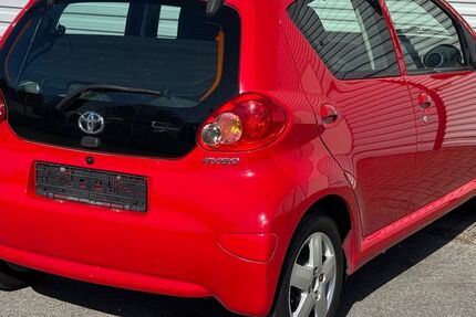 Toyota Aygo (X) 108.220 km 3.650 &euro; Solingen 42719