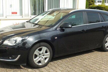 Opel Insignia EDITION NAVI PARKPILOT/KAMERA 17 Zoll LMF 96.093 km 10.908 &euro; Köln 50858