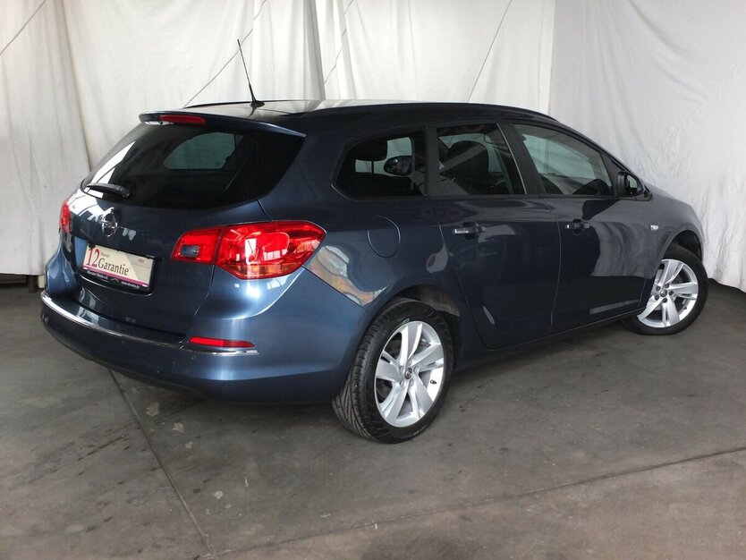 Opel Astra STYLE KLIMAAUTOM NAVI START-STOP PARKPILOT 100.000 km 7.904 € Köln 50858