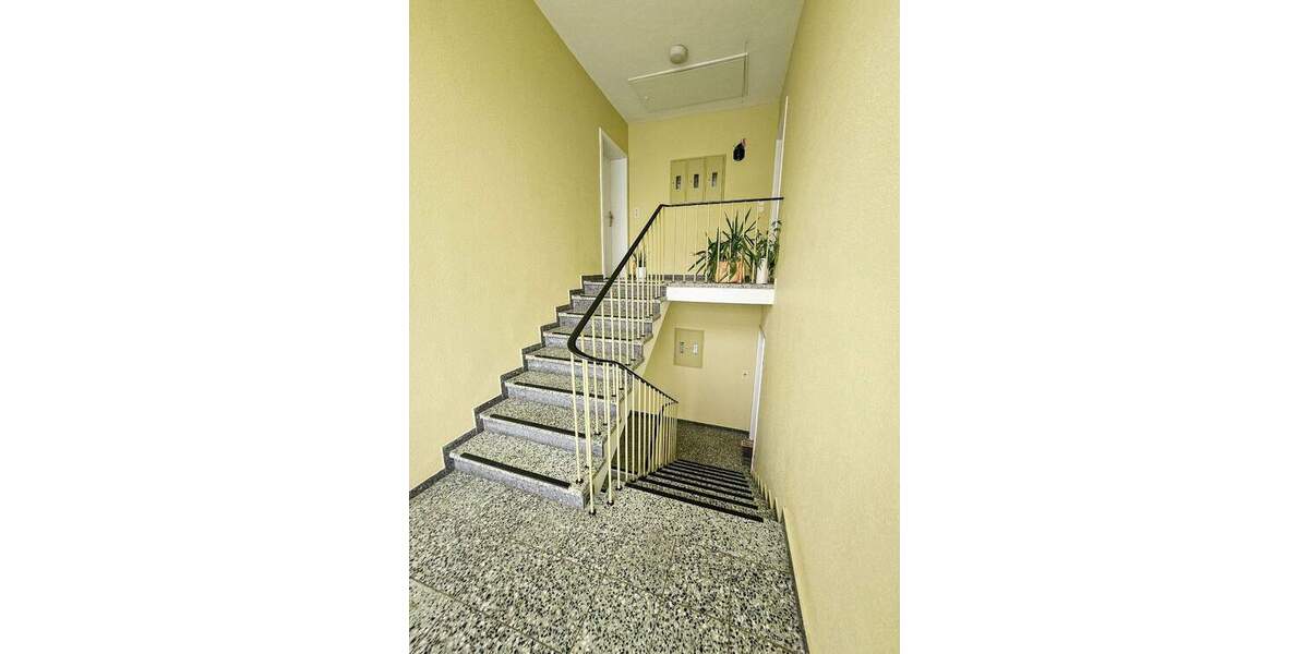 Gepflegte Eigentumswohnung mit Balkon + PKW Stellplatz in ruhiger Anwohnerlage! 51145 Köln - Eil. 3 zimmer