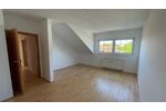 Im Herzen von Pützchen - Große 3-Zimmer-Wohnung mit Sonnenbalkon - Dachgeschoßwohnung Bonn Gielgen | Angebot:26289350