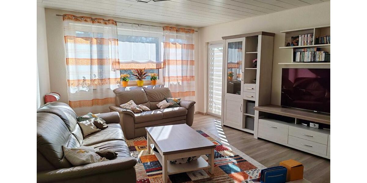 Moderne 3-Zimmer-Wohnung mit Balkon und Garage - provisionsfrei 3 zimmer