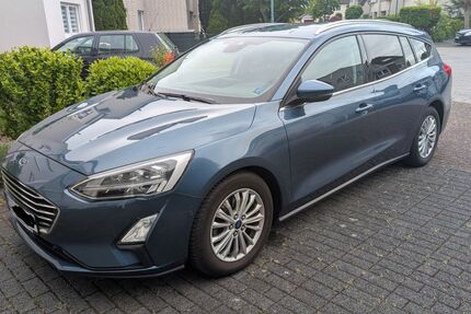 Ford Focus 142.000 km 9.450 &euro; Niederkassel 53859