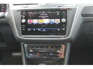 VW Tiguan 2,0 TDi 4-Mo DSG Navi AHK SOFORT !! 30 km 43.300 € Bonn 53225