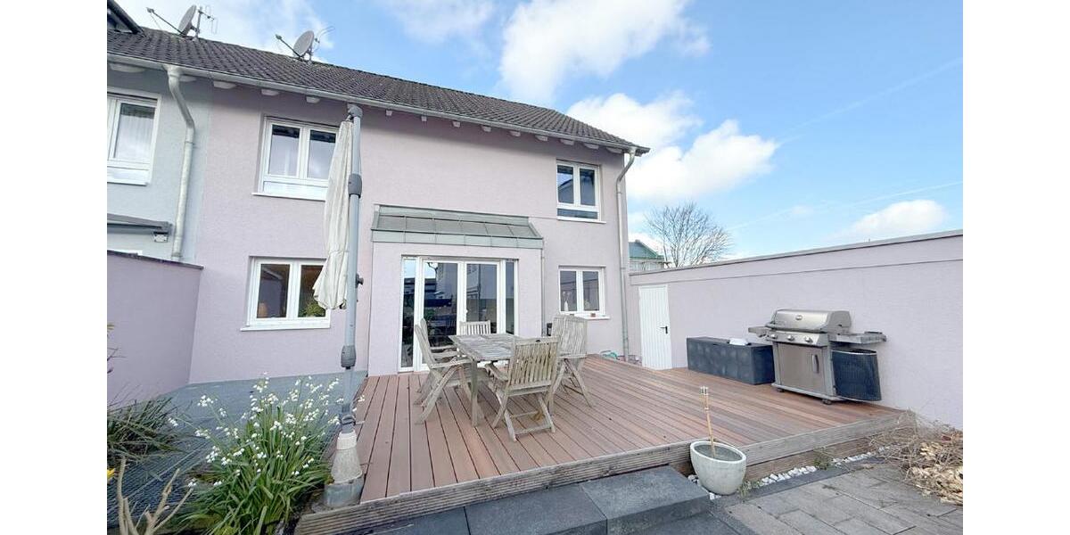 Reihenhaus Frechen - 5 Zimmer, 154 m&sup2;, 2.650&euro; | Angebot:26060513