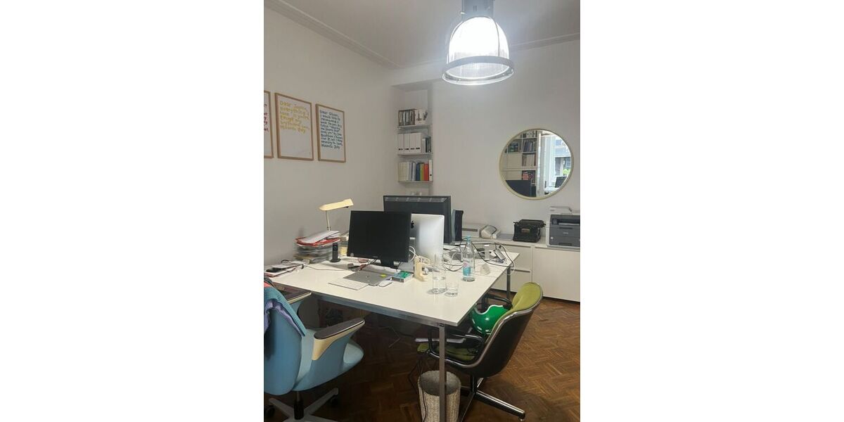 2 helle Laden-Bürofläche mit zwei Eingängen in Köln-Neustadt-Süd. Ideal für Coworking, Start-ups oder Agenturen. Ab 01.07.2026 frei, aktuell als Shared Office mit Reisebüro genutzt. - Gewerbeobjekt Köln Neustadt/Süd | Angebot:26832792
