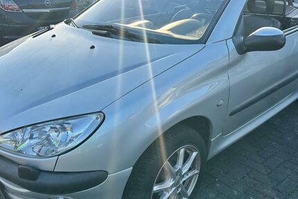 Peugeot 206 179.000 km 1.999 &euro; Köln 51145