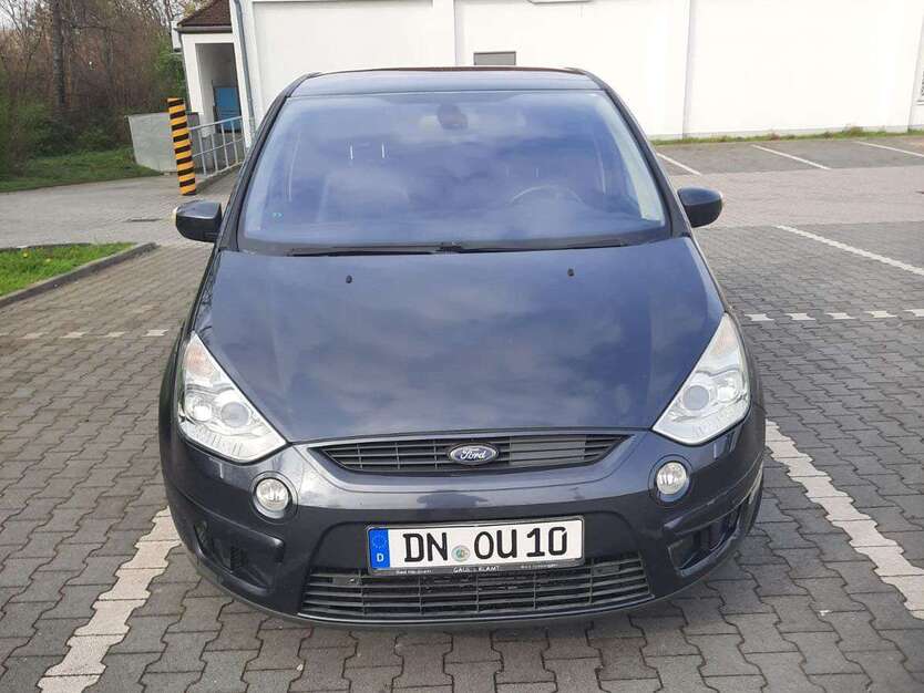 Ford S-Max 296.000 km 2.800 € Königswinter 53639
