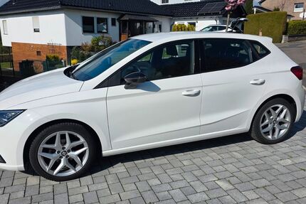 Seat Ibiza 98.000 km 11.400 &euro; Overath 51491