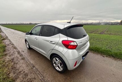 Hyundai i10 113.580 km 8.099 &euro; Brühl 50321