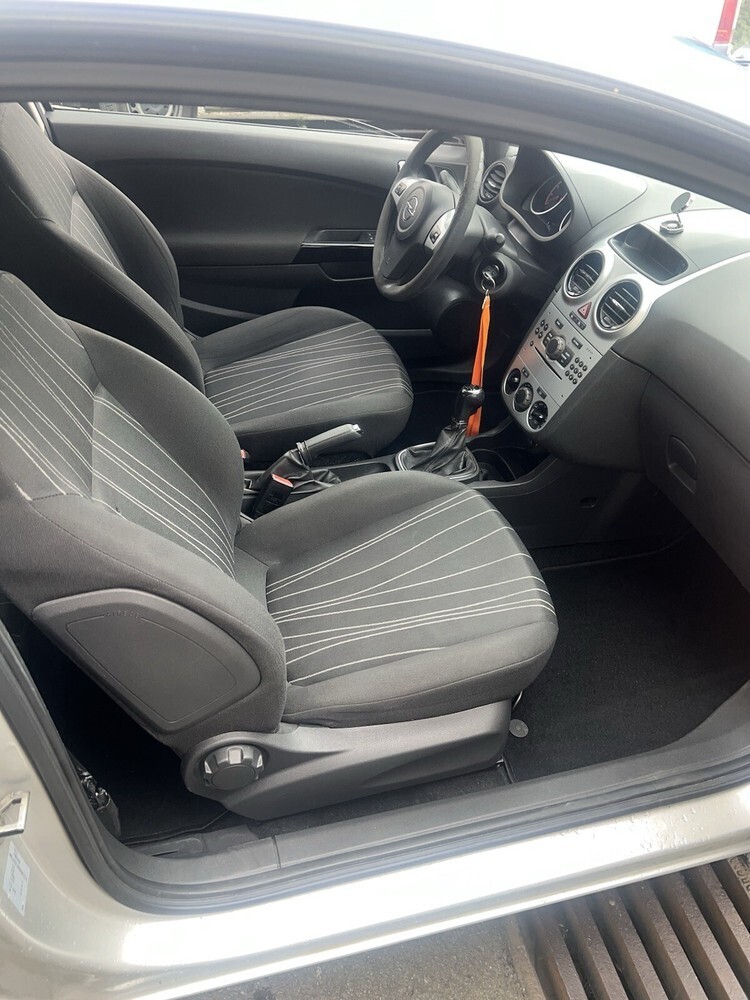 Corsa D