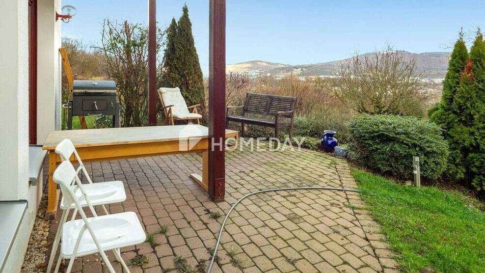 Großzügig, hell, einladend - Ihr Traumhaus mit Blick auf den Petersberg und Drachenfels