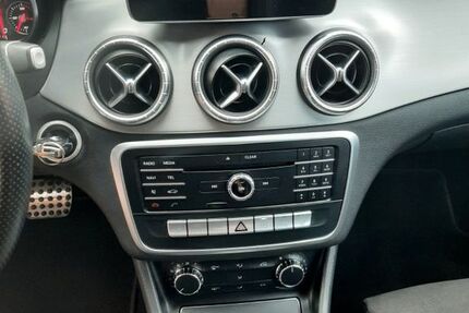 Mercedes-Benz CLA 200 85.000 km 21.500 &euro; Köln 51149