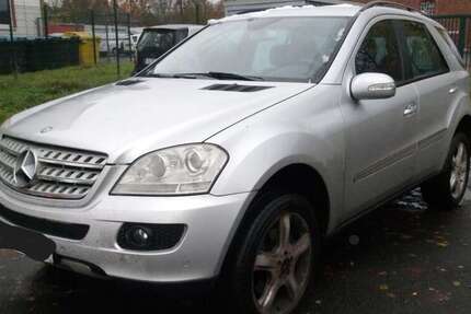 Mercedes-Benz ML 320 398.000 km 4.200 &euro; Siegburg 53721
