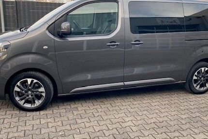 Opel Zafira Life 98.583 km 29.990 &euro; Köln 51105