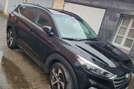 Hyundai TUCSON 120.000 km 13.900 € Leverkusen 51373
