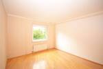 Etagenwohnung Köln Lövenich - 4 Zimmer, 90 m&sup2;, 349.000&euro; | Angebot:26817350