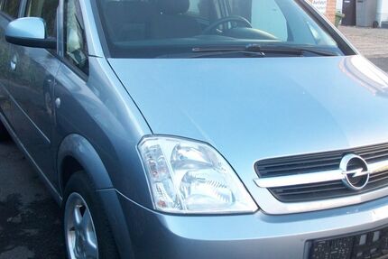Opel Meriva 167.000 km 2.790 &euro; Alfter 53347