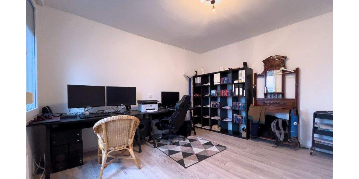 Reihenmittelhaus Solingen Höhscheid - 6 Zimmer, 145 m&sup2;, 319.000&euro; | Angebot:25779467