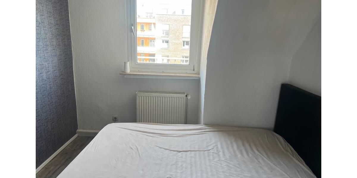 Etagenwohnung Köln Ehrenfeld - 1 Zimmer, 12 m&sup2;, 550&euro; | Angebot:26048055
