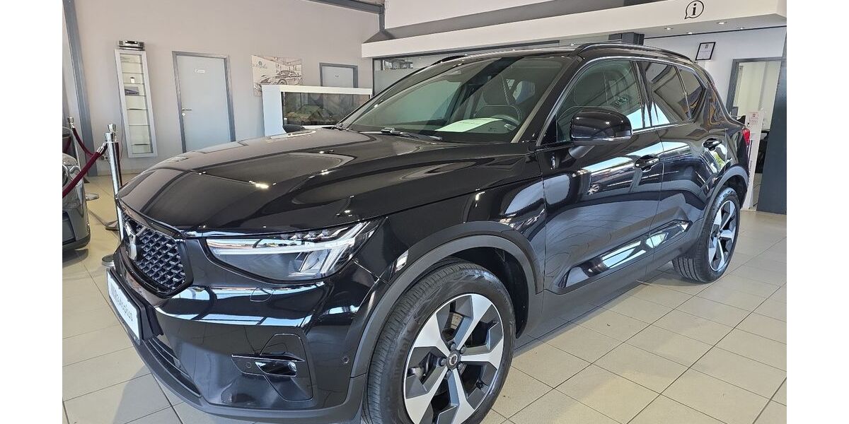 Volvo XC40 36.644 km 35.950 &euro; Bergheim 50126