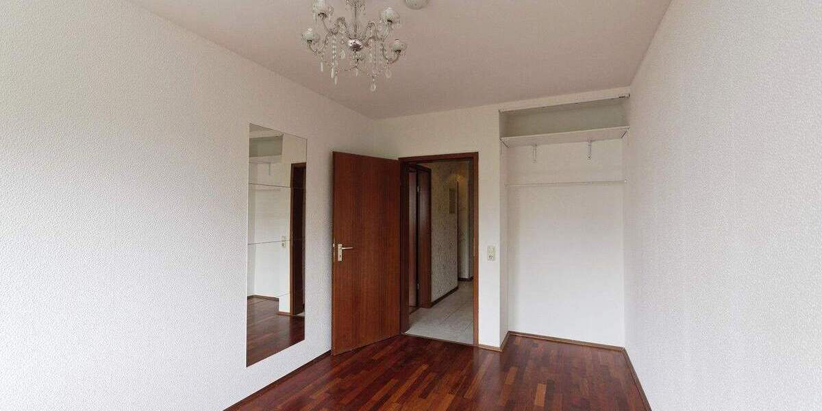 Etagenwohnung Köln Urbach - 3 Zimmer, 87 m&sup2;, 1.300&euro; | Angebot:25733301