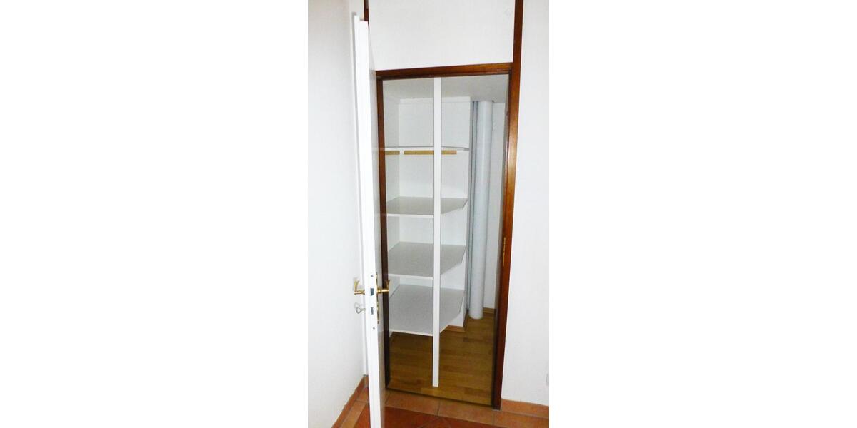 Etagenwohnung Köln Porz - 2.5 Zimmer, 64 m&sup2;, 185.000&euro; | Angebot:26692532