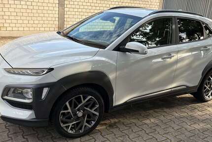 Hyundai KONA 82.000 km 16.699 € Düsseldorf 40233