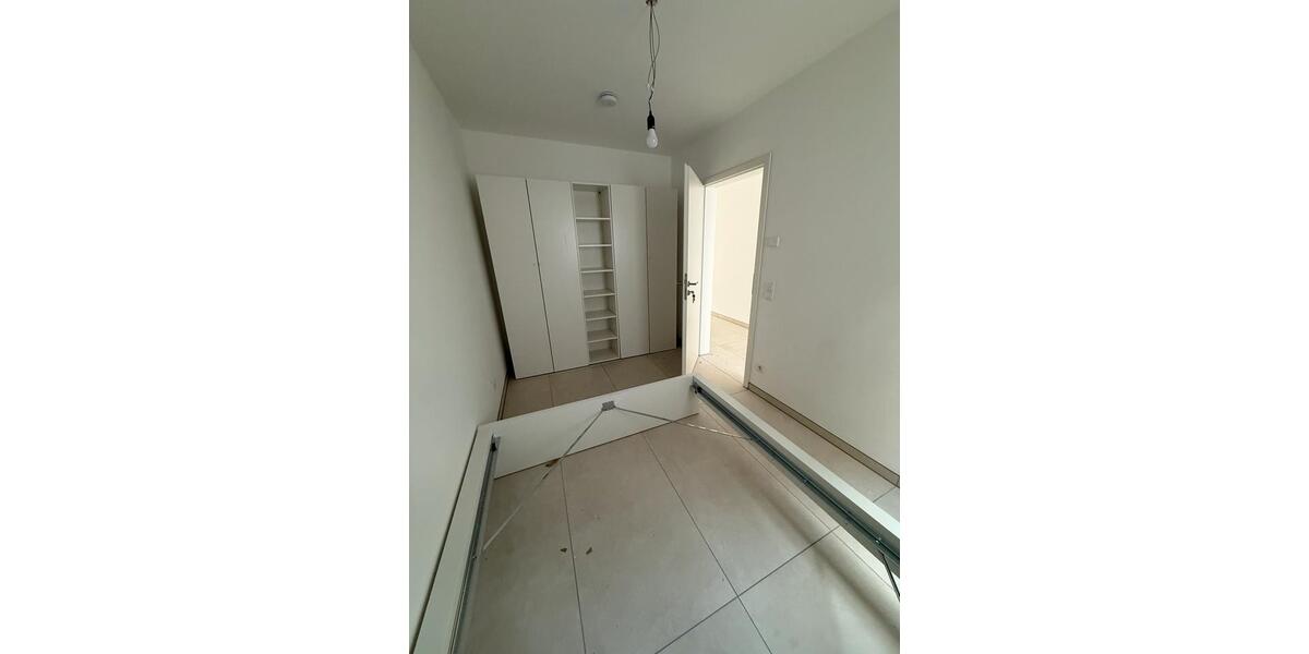 Erdgeschoßwohnung Köln Ehrenfeld - 3 Zimmer, 43 m&sup2;, 1.300&euro; | Angebot:27603854