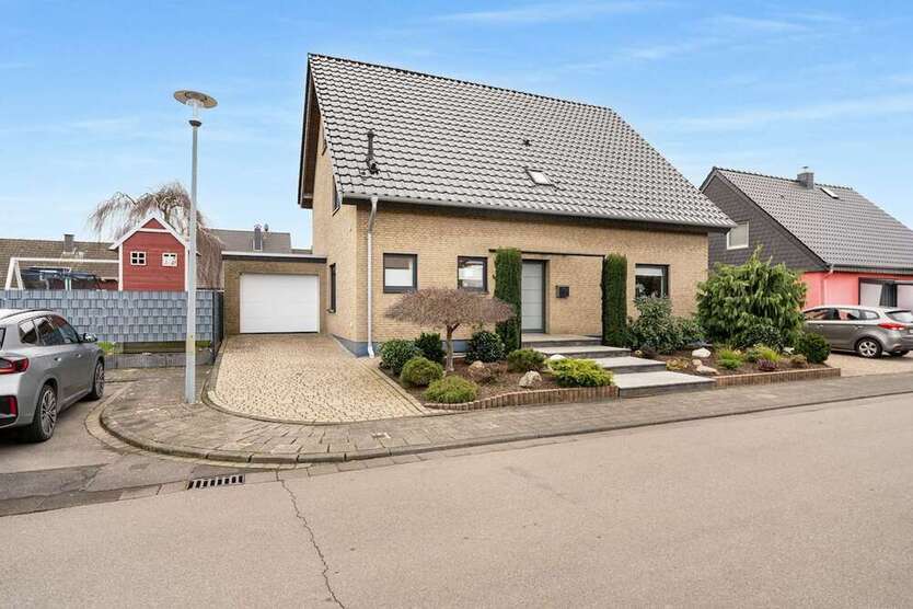 Haus zum Kaufen in Elsdorf 599.000 € 191 m²