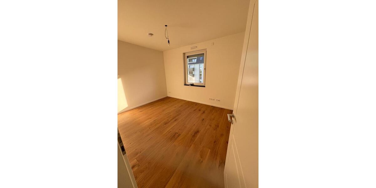 Dachgeschoßwohnung Köln Nippes - 3 Zimmer, 117 m&sup2;, 2.550&euro; | Angebot:27593412