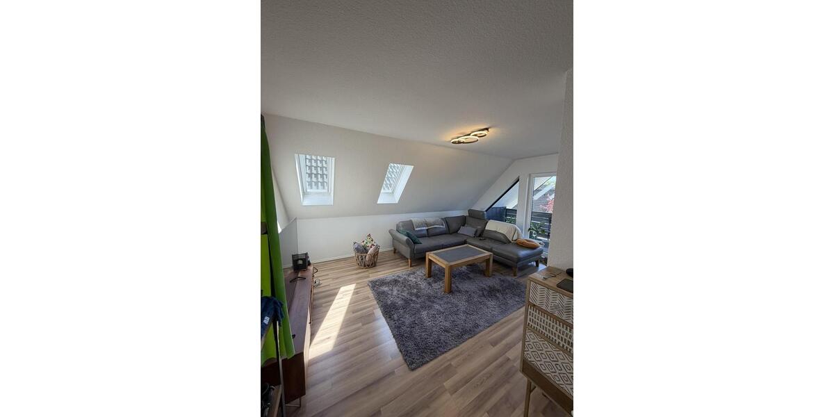 Dachgeschoßwohnung Haan - 4 Zimmer, 100 m&sup2;, 1.200&euro; | Angebot:26408972