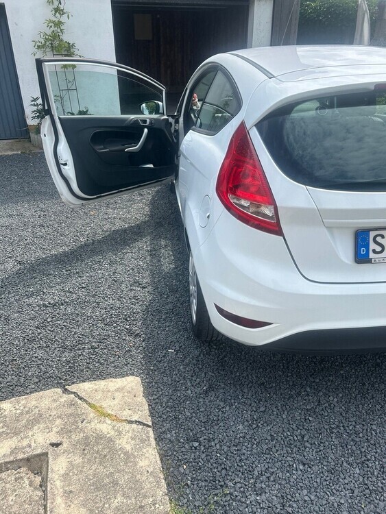 Ford Fiesta 142.800 km 5.300 € Swisttal 53913